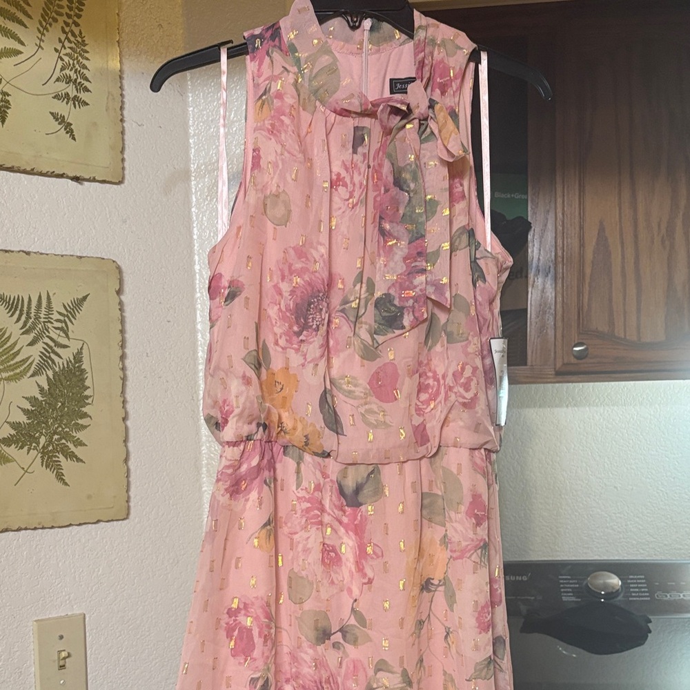 Jessica Howard Pink and Gold Floral Midi Dress